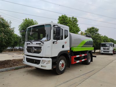 杭州用戶喜提12方灑水車，澆花、澆樹、綠化噴灑功能全